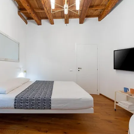 Vsuite Livingchic Cagliari